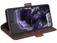 Veganes Flip Case Leder Etui Hülle mit Karten Fächer und Sichtfenster für Google Pixel 8a in mokka von Screenguard