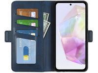 Veganes Flip Case Leder Etui Hülle mit Karten Fächer und Sichtfenster für Samsung Galaxy A35 5G in dunkelblau von Screenguard