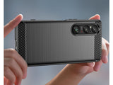 Flexible Handy Schutzhülle mit gebürster Carbon Textur auf der Rückseite für zum Schutz des Sony Xperia 1 VI  Display und Gehäuse Case in schwarz von Screenguard