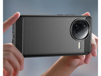 Flexible Handy Schutzhülle mit gebürster Carbon Textur auf der Rückseite für zum Schutz des Xiaomi Poco F7 Ultra  Display und Gehäuse Case in schwarz von Screenguard